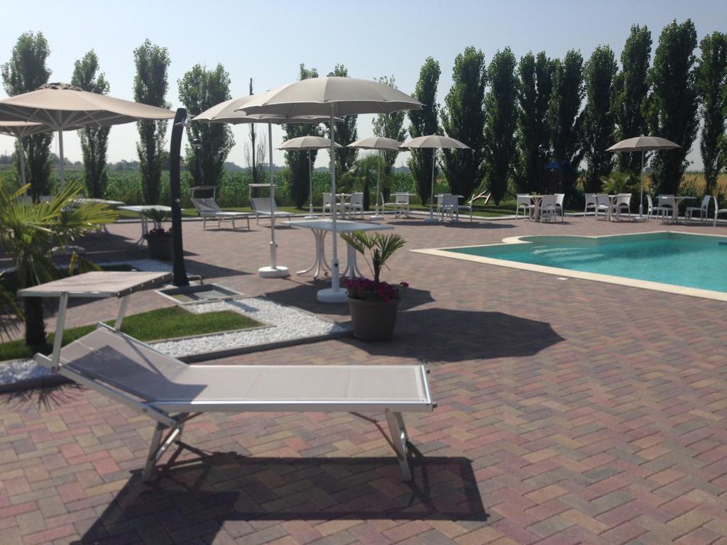 Hotel Bussana ปอร์โตตอลเล ภายนอก รูปภาพ