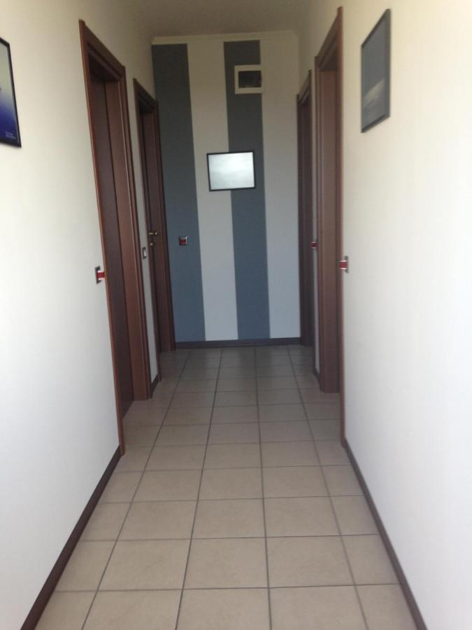 Hotel Bussana ปอร์โตตอลเล ภายนอก รูปภาพ